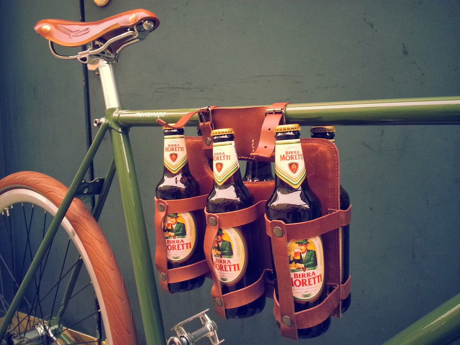 Bianco portabicchieri di bottiglia di manubrio per la Motorcycle Oro la bicicletta Porta bicchiere Ciclismo 
